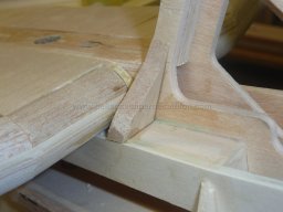 Fuselage construction (330)